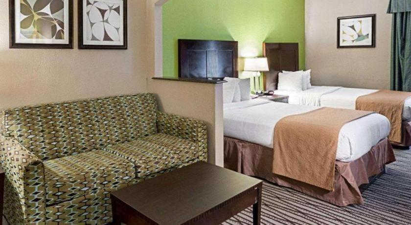 Quality Suites Sulphur Esterno foto