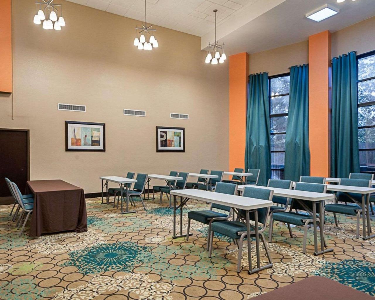 Quality Suites Sulphur Esterno foto